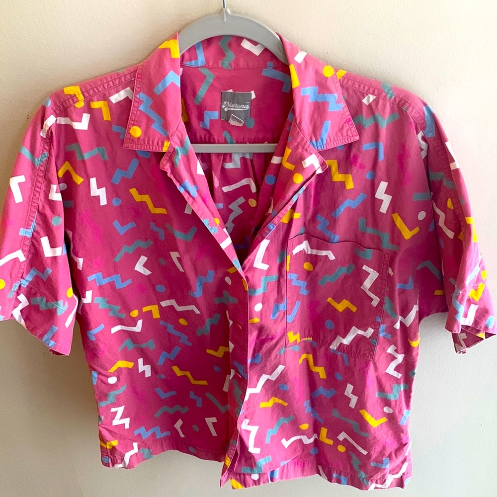 Short Sleeve 90s Inspired Button-down
